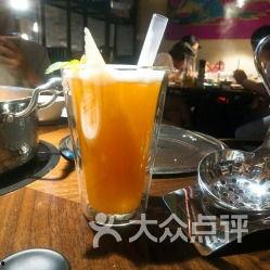 茶茶吃哈密瓜,茶茶与哈密瓜的甜蜜邂逅